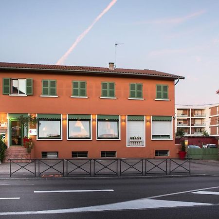 Auberge De La Vallee Francheville  Exterior foto